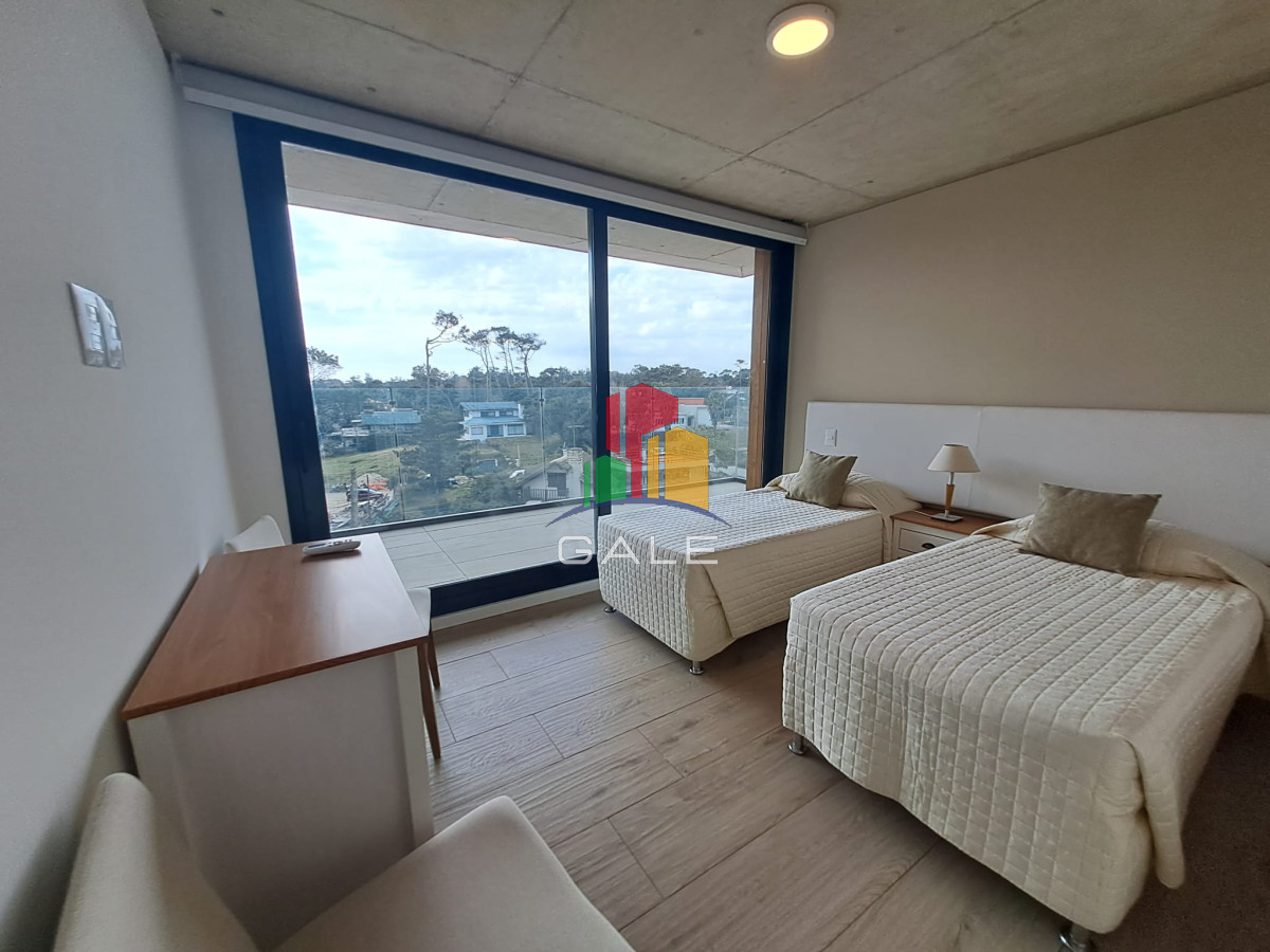 Apartamento ID.4080 - Espectacular departamento de 3 dormitorios frente al mar. Walmer Lagoon