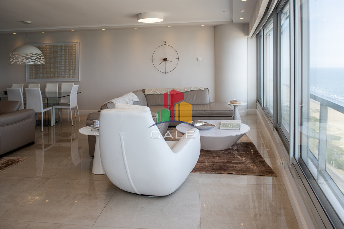 Apartamento ID.4250 - Departamento d 3 dormitoios + dependencia en venta en Torre Le Parc