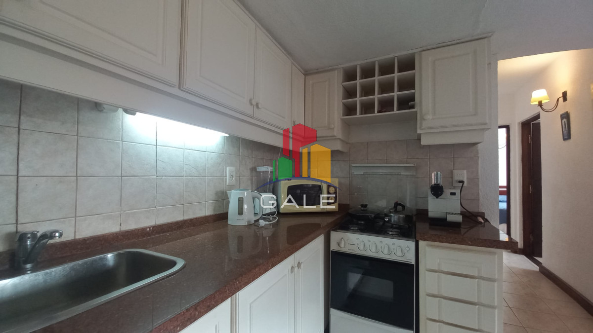 Apartamento ID.1576 - Vende apartamento de 2 dormitorios en Roosevelt, Punta del Este 