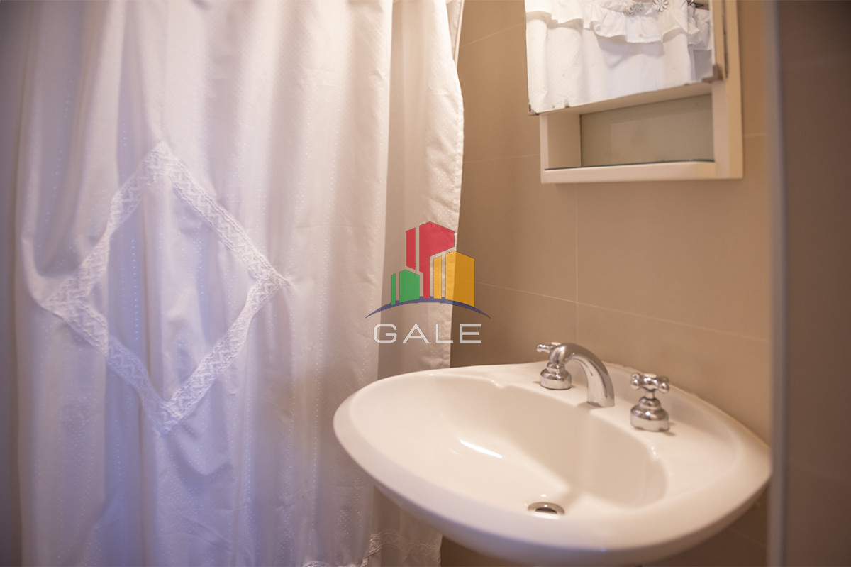 Apartamento ID.4375 - Vende departamento de 3 dormitorios con vista al Puerto, Punta del Este