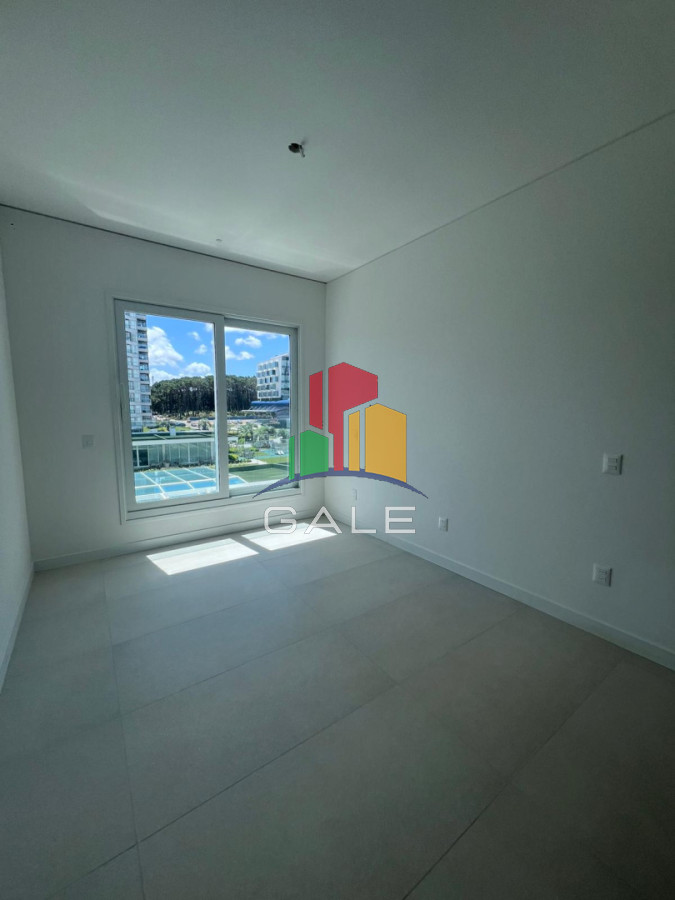 Apartamento ID.4386 - Vistas panoramicas de Playa Brava, Departamento de 3 dormitorios en venta. Torre Le Parc