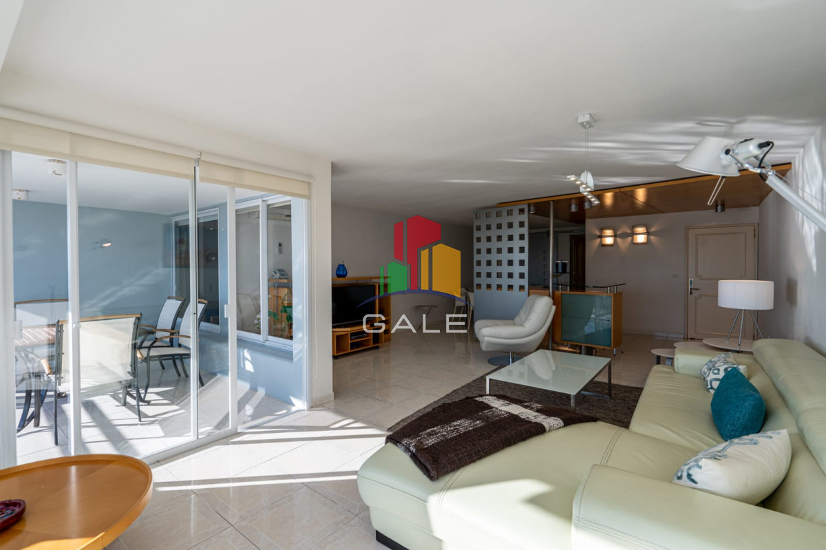 Apartamento ID.4470 - Beverly Tower Punta Del Este, Maldonado Uruguay, Apartamento de 3 dormitorios en venta en torre de Jerarquia.