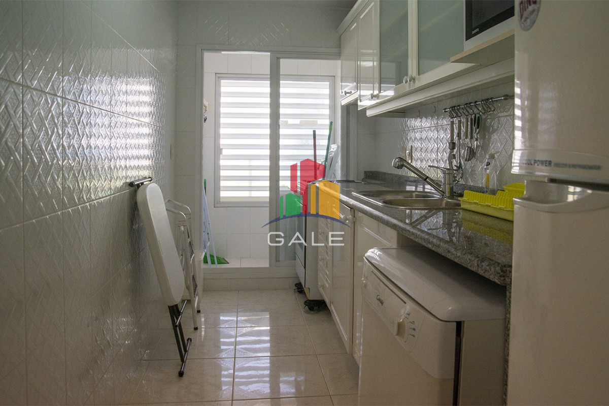 Apartamento ID.4466 - Departamento de 3 dormitorios en venta frente a Playa Mansa, Coral Tower
