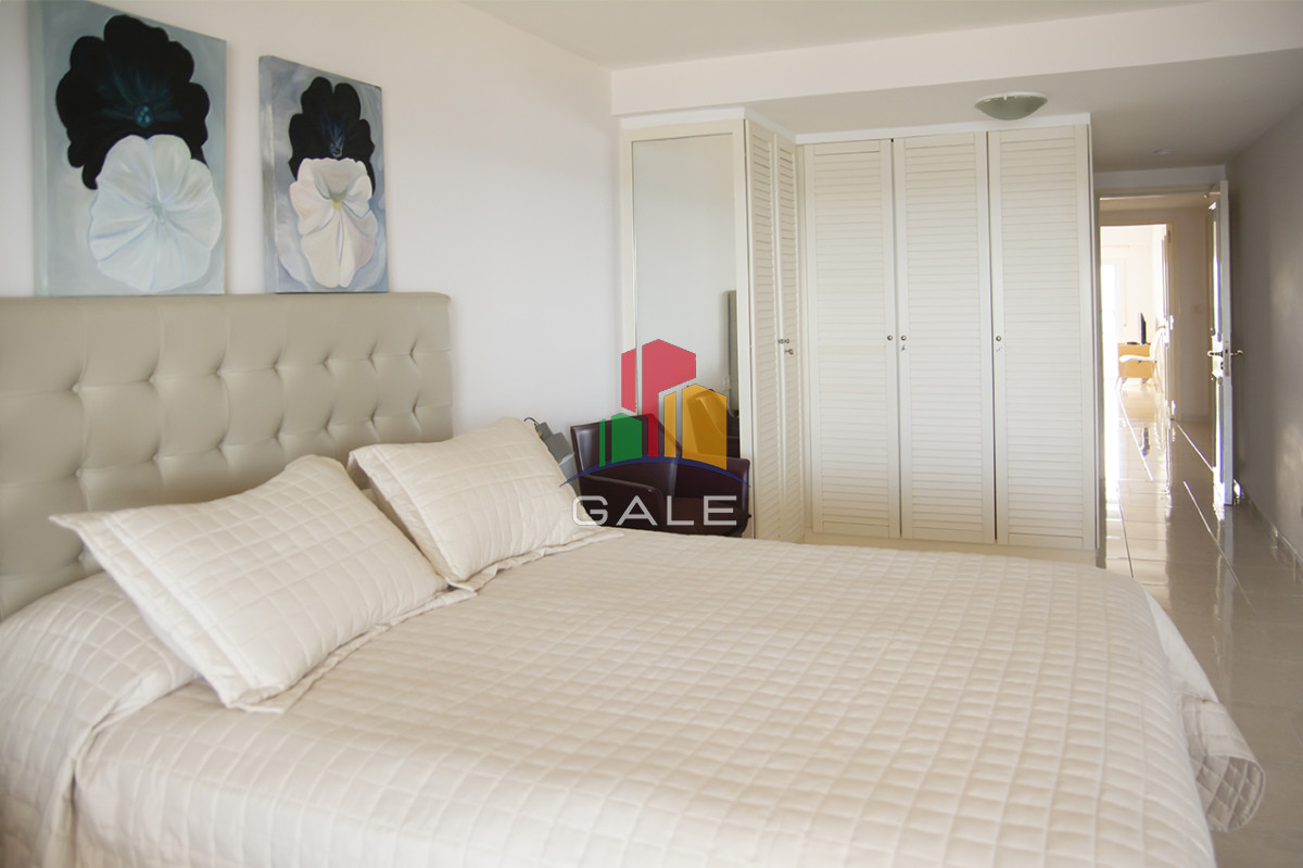 Apartamento ID.4470 - Beverly Tower Punta Del Este, Maldonado Uruguay, Apartamento de 3 dormitorios en venta en torre de Jerarquia.
