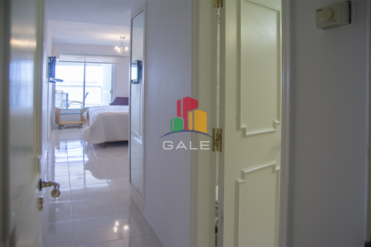 Apartamento ID.4470 - Beverly Tower Punta Del Este, Maldonado Uruguay, Apartamento de 3 dormitorios en venta en torre de Jerarquia.