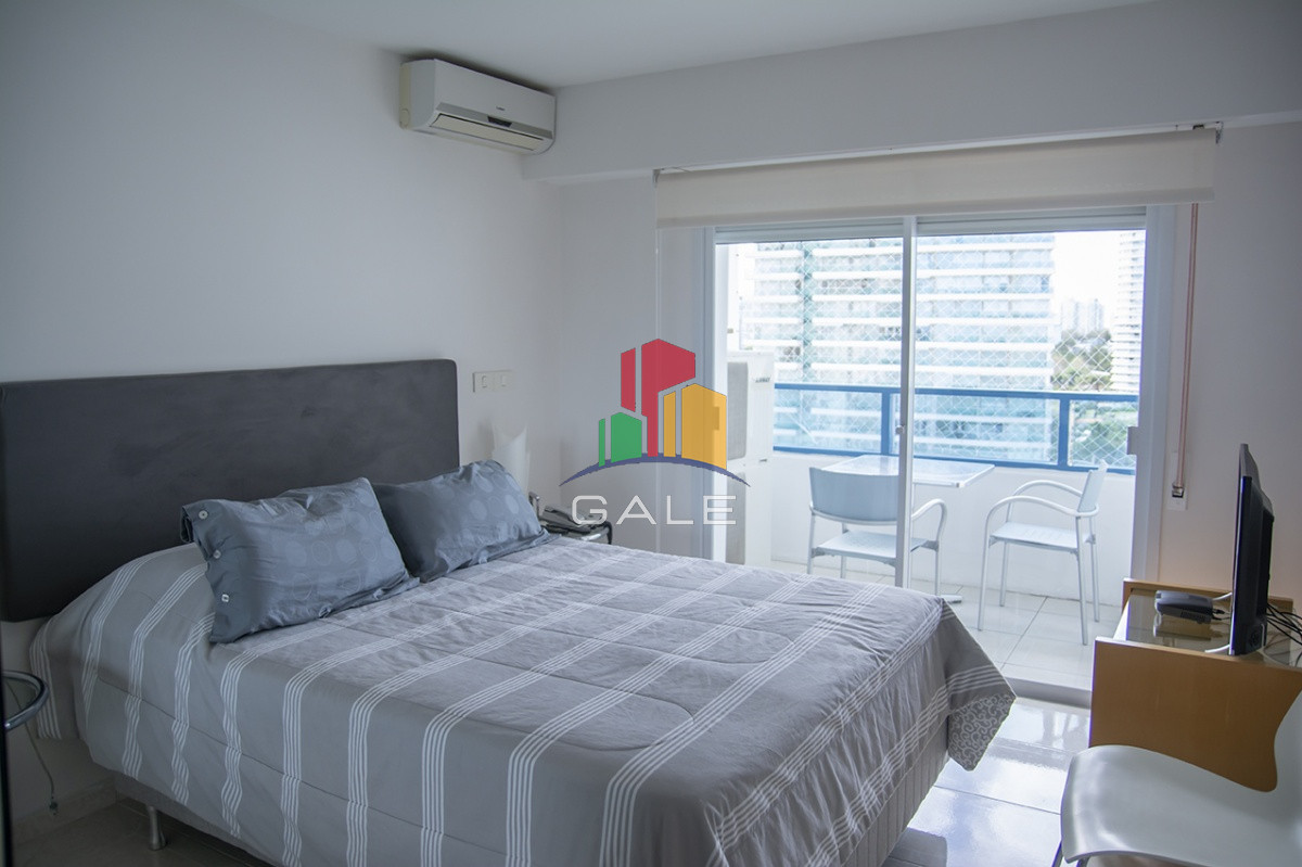 Apartamento ID.4470 - Beverly Tower Punta Del Este, Maldonado Uruguay, Apartamento de 3 dormitorios en venta en torre de Jerarquia.