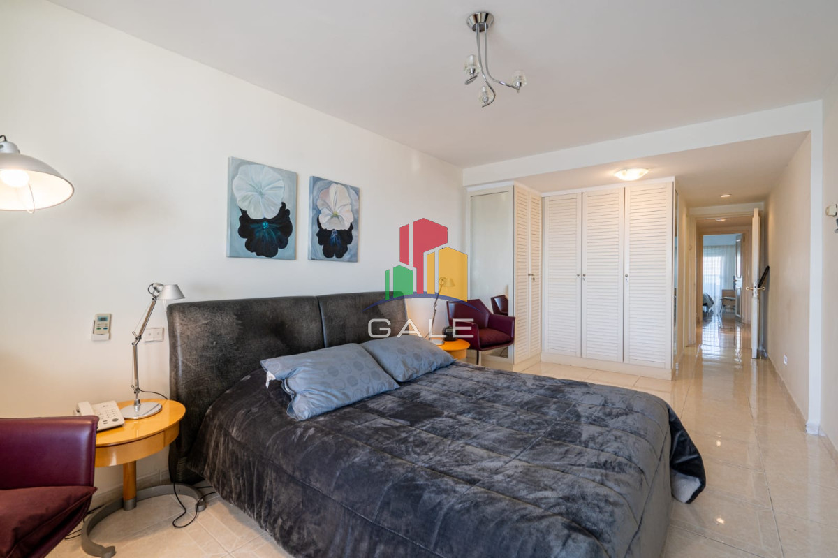 Apartamento ID.4470 - Beverly Tower Punta Del Este, Maldonado Uruguay, Apartamento de 3 dormitorios en venta en torre de Jerarquia.