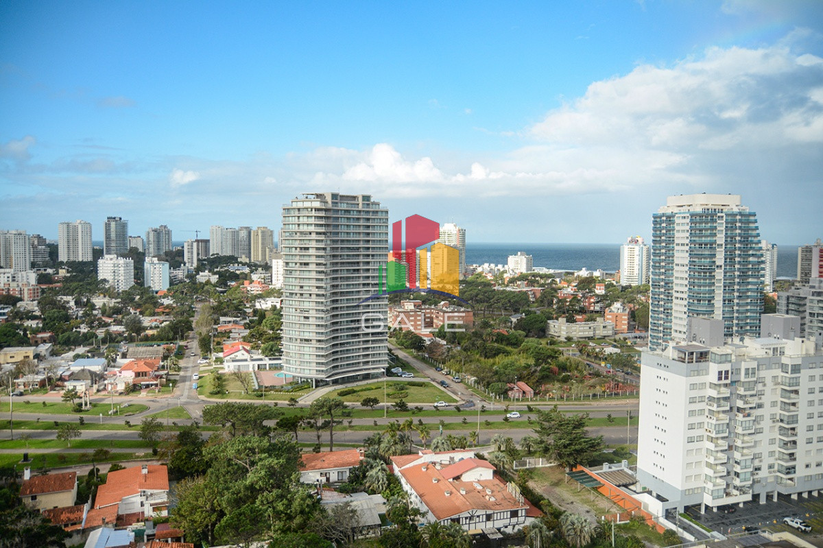 Apartamento ID.4465 - Departamento de 3 dormitorios en venta a pasos del mar. Gala Tower
