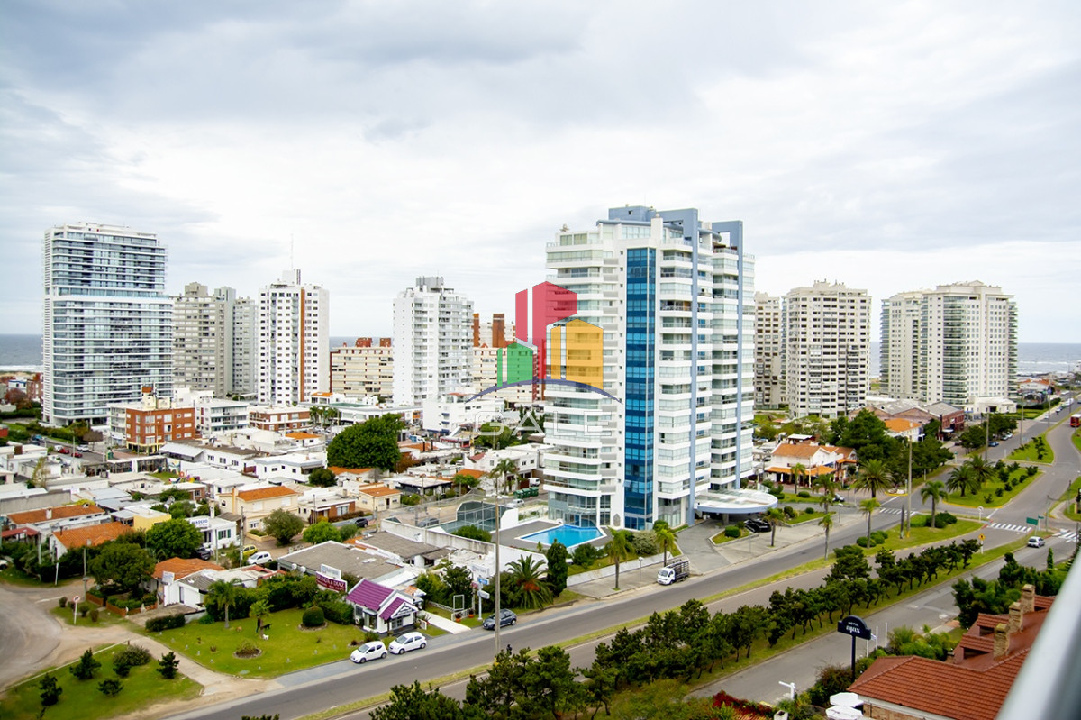 Apartamento ID.4077 - Departamento de 4 dormitorios A ESTRENAR en venta en Torre Alexander Collection