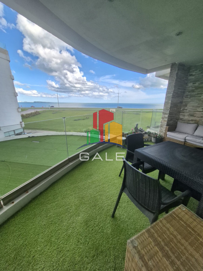 Apartamento ID.4945 - Apartamento en venta primera linea Playa Mansa Punta del Este 2 dormitorios