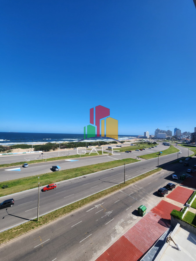 Vende apartamento de 1 dormitorio en Punta del Este, con vista al mar - GAL4173A