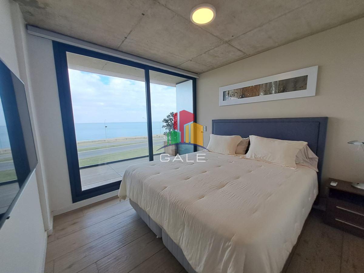 Apartamento ID.4080 - Espectacular departamento de 3 dormitorios frente al mar. Walmer Lagoon