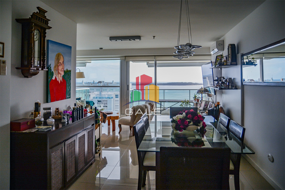 Apartamento ID.4465 - Departamento de 3 dormitorios en venta a pasos del mar. Gala Tower