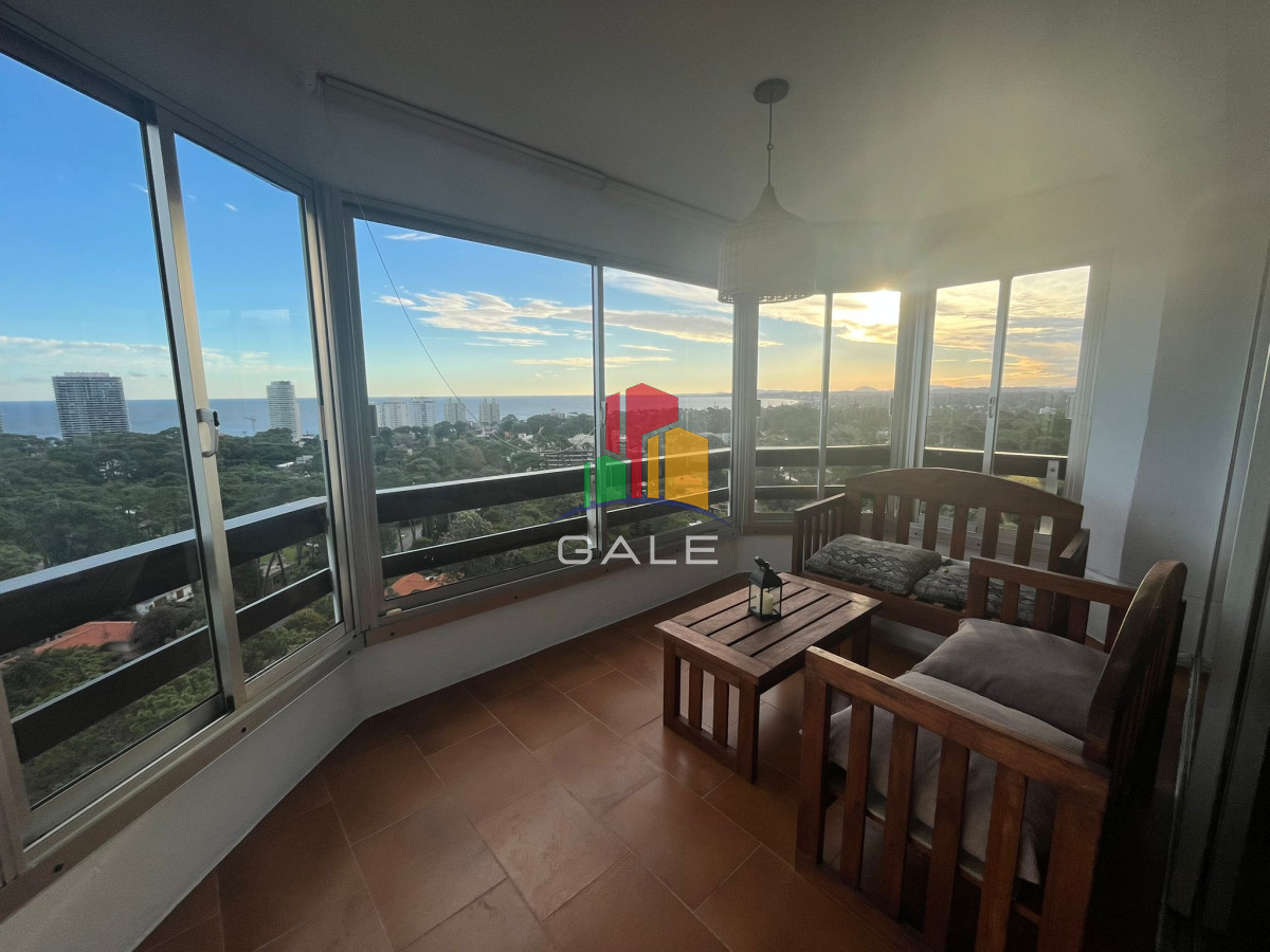 Apartamento ID.2223 - Apartamento en Venta de 3 dormitorios en Av. Roosevelt , Punta del este 