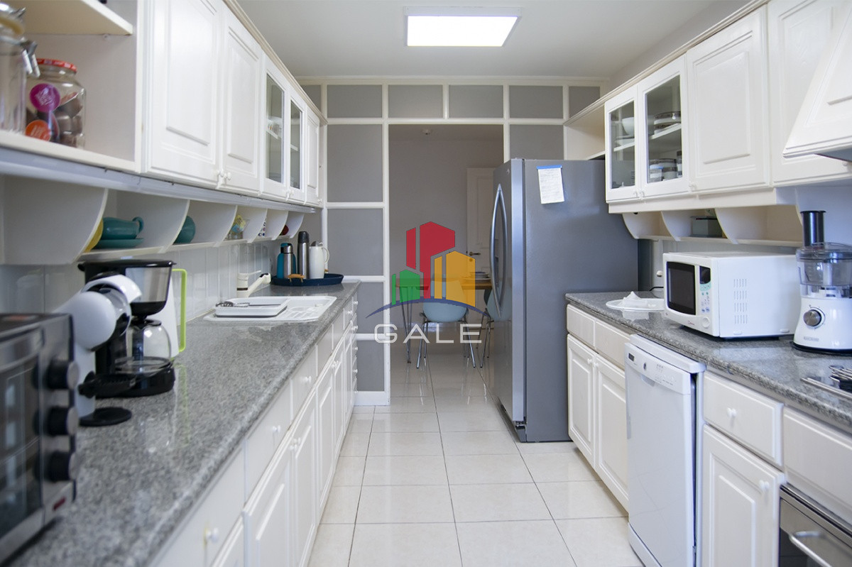 Apartamento ID.4470 - Beverly Tower Punta Del Este, Maldonado Uruguay, Apartamento de 3 dormitorios en venta en torre de Jerarquia.