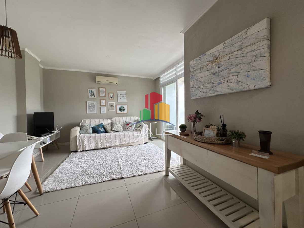 Apartamento ID.4817 - Vende apartamento en playa mansa de 1 dormitorio con parrillero, Punta del Este 