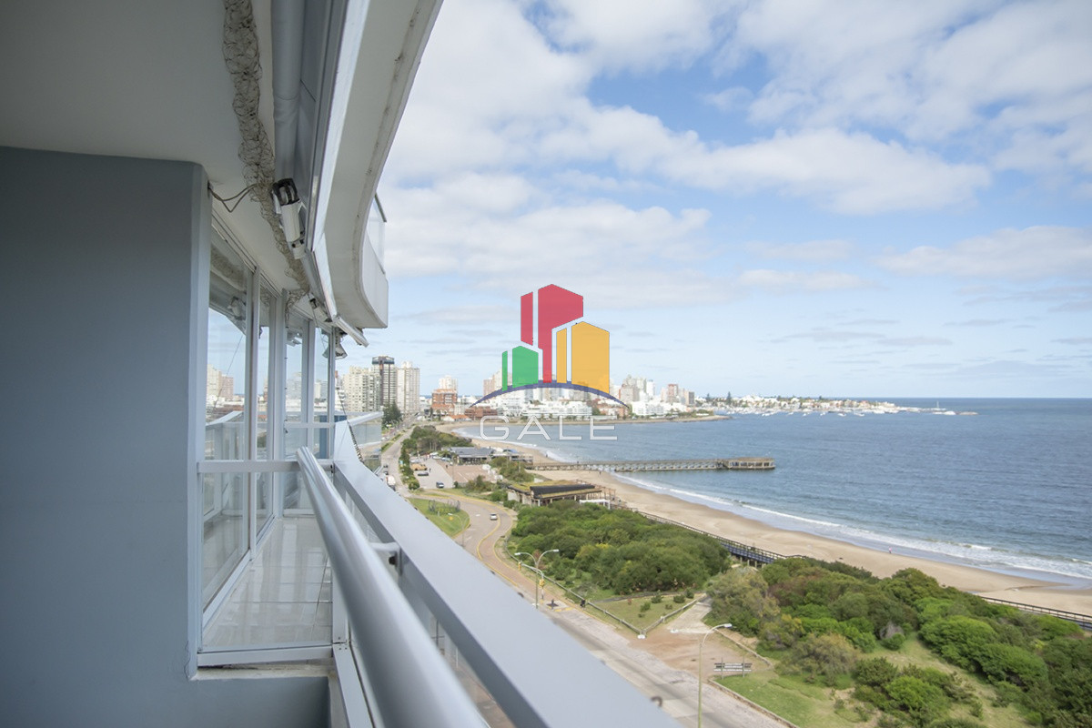Apartamento ID.4470 - Beverly Tower Punta Del Este, Maldonado Uruguay, Apartamento de 3 dormitorios en venta en torre de Jerarquia.