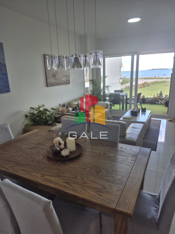 Apartamento ID.4945 - Apartamento en venta primera linea Playa Mansa Punta del Este 2 dormitorios