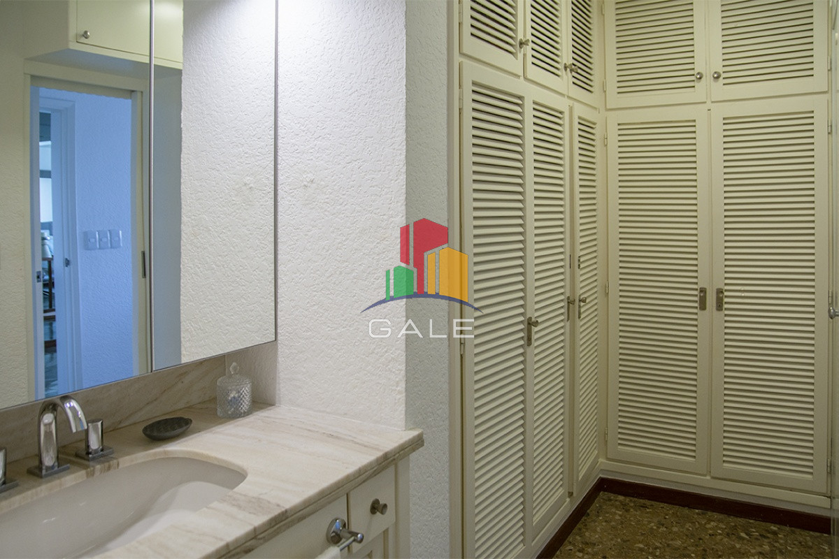 Apartamento ID.2482 - Hermoso Departamento de 3 dormitorios en venta frente al mar. 