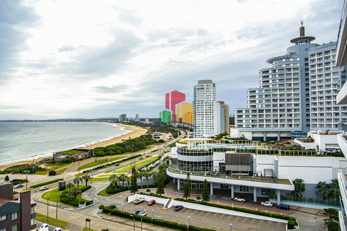 Apartamento ID.4077 - Departamento de 4 dormitorios A ESTRENAR en venta en Torre Alexander Collection