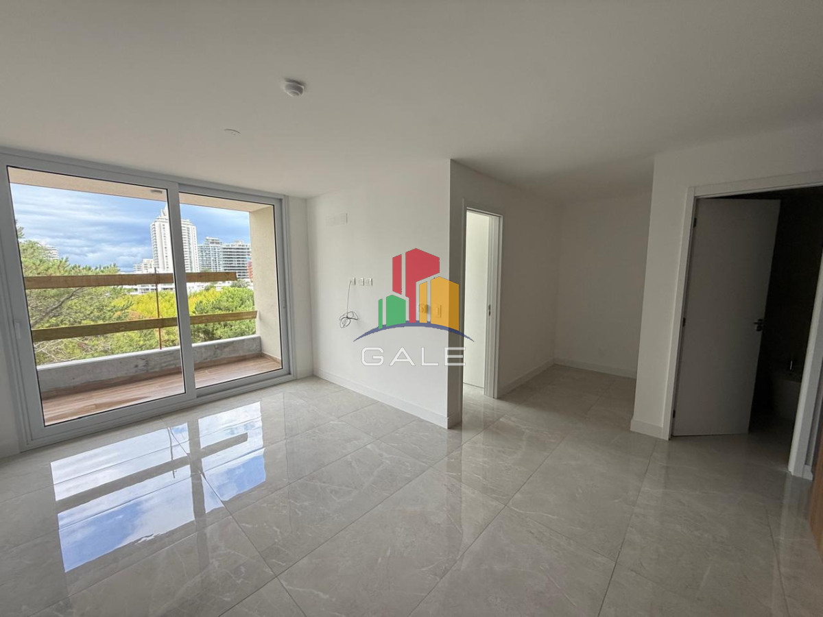 Apartamento ID.4823 - Vende apartamento de 1 dormitorio y medio en Punta del Este 
