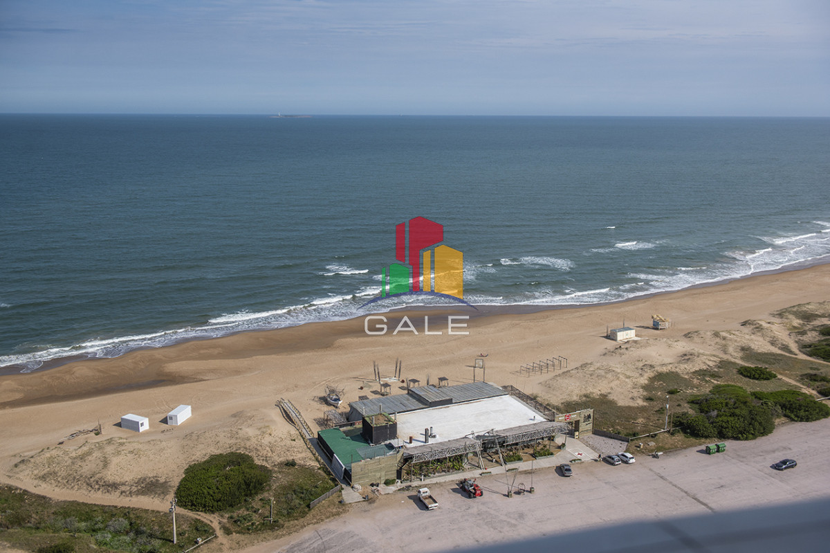 Apartamento ID.4250 - Departamento d 3 dormitoios + dependencia en venta en Torre Le Parc