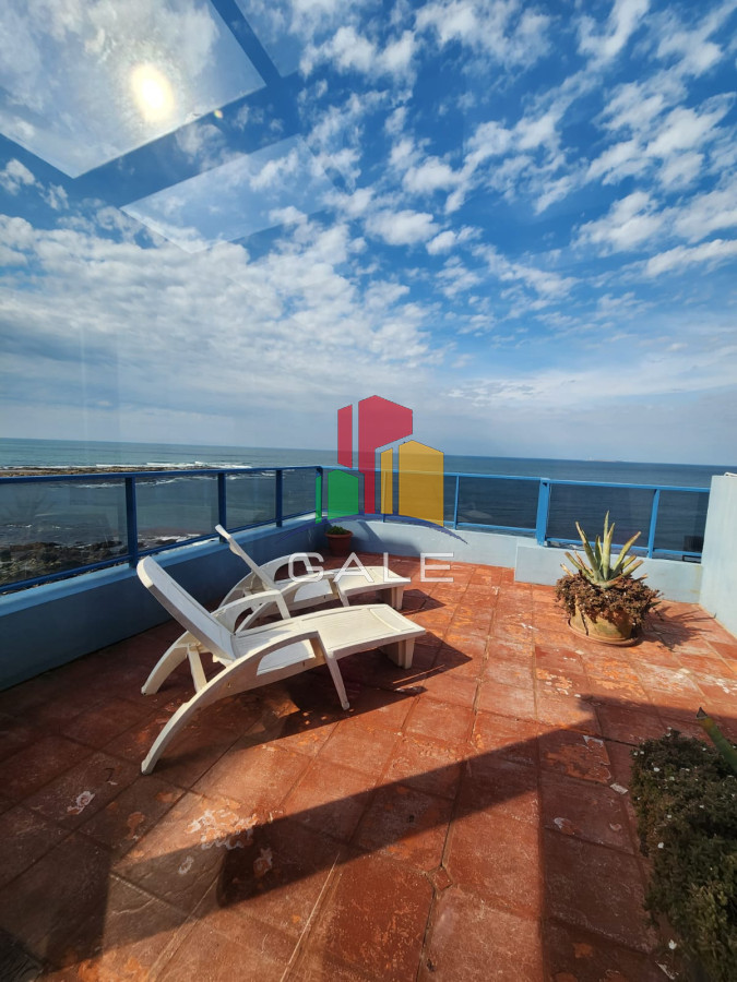 Apartamento ID.1485 - Ph con parrillero propio y 3 dormitorios en venta, frente al mar