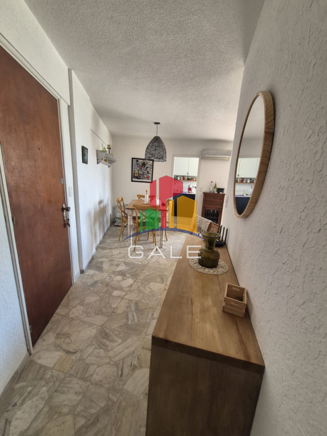 Apartamento ID.4942 - Apartamento en venta 2 dormitorios en Punta del Este. Primera línea mansa