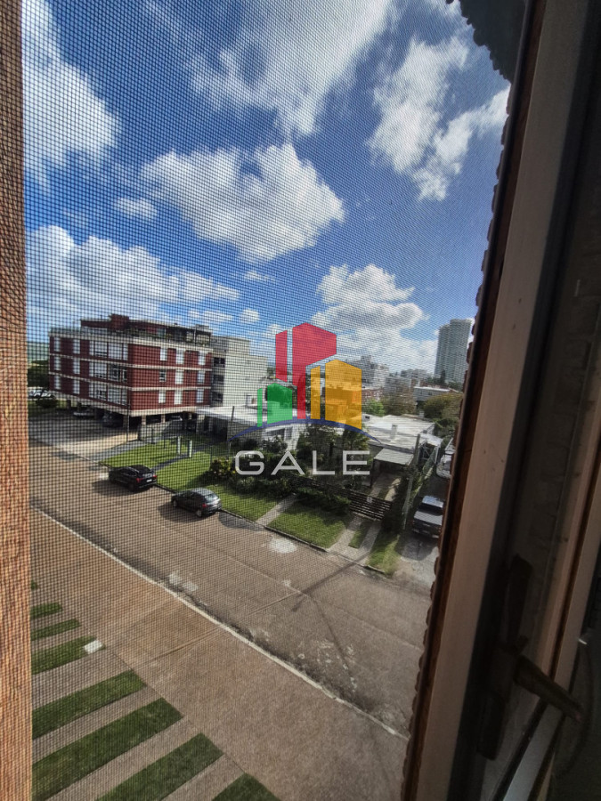 Apartamento ID.4942 - Apartamento en venta 2 dormitorios en Punta del Este. Primera línea mansa