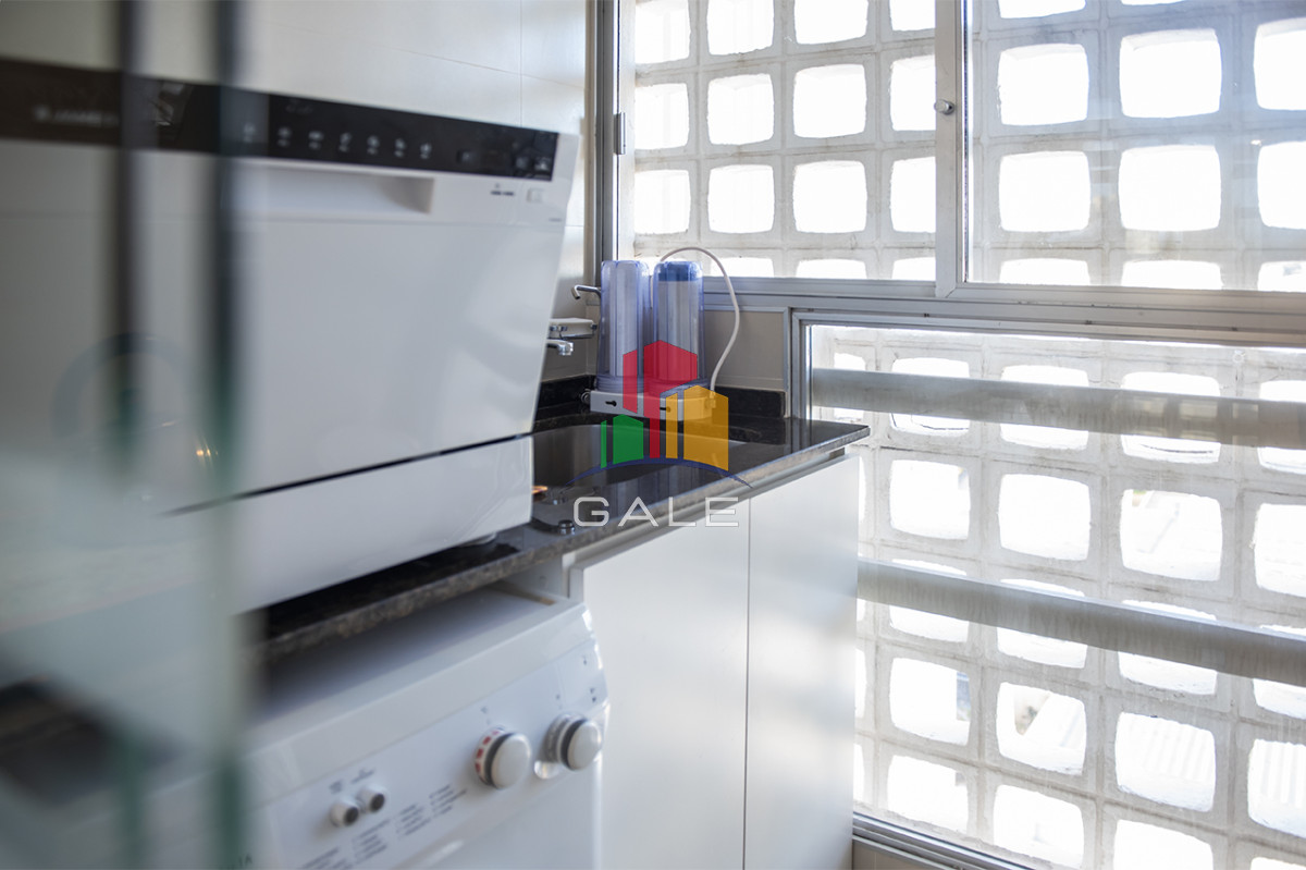 Apartamento ID.4375 - Vende departamento de 3 dormitorios con vista al Puerto, Punta del Este