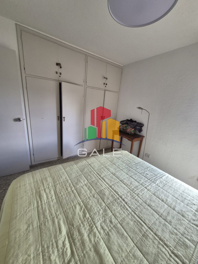 Apartamento ID.4942 - Apartamento en venta 2 dormitorios en Punta del Este. Primera línea mansa