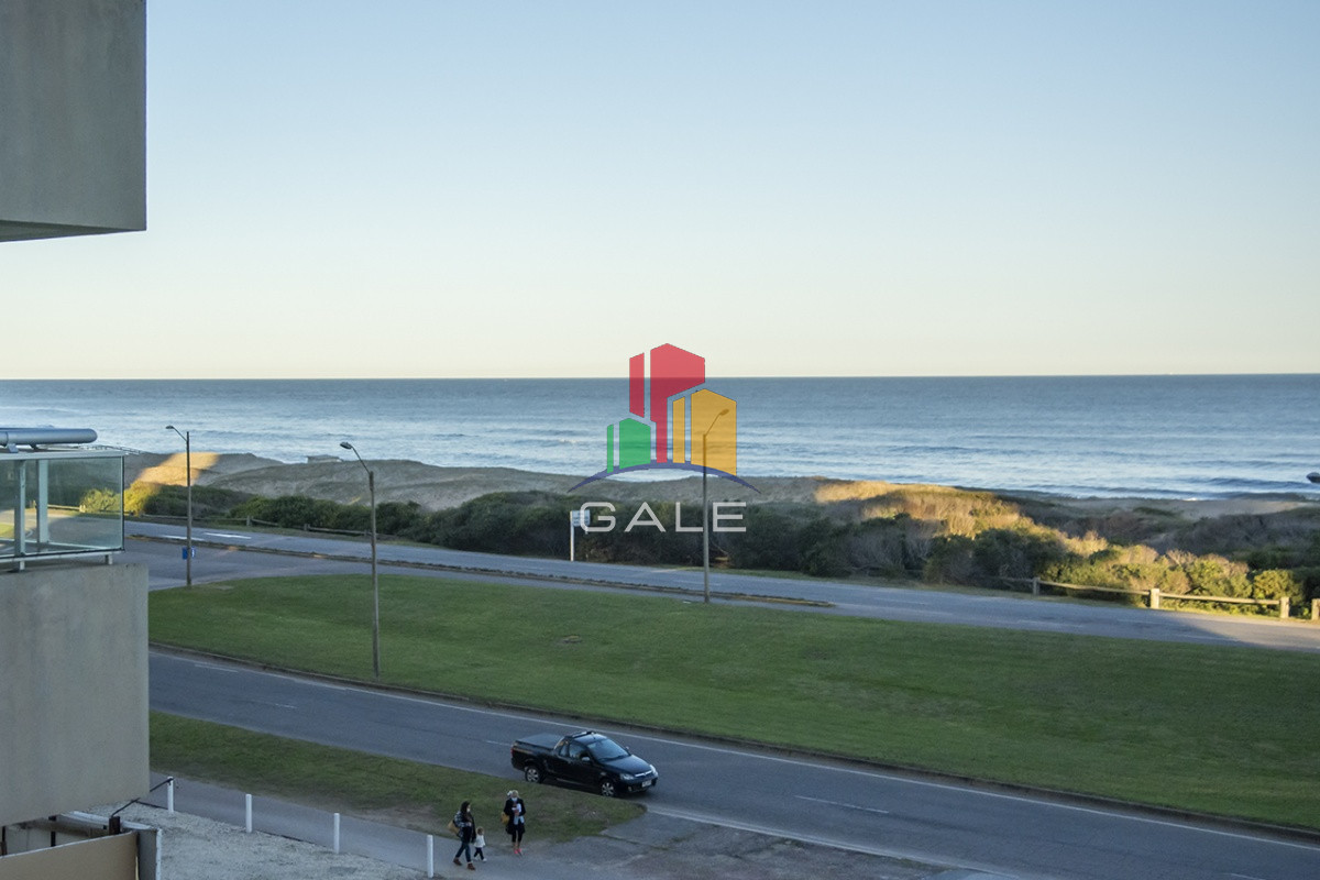 Apartamento ID.1922 - Departamento en venta frente al mar. Torre Lobos, Playa Brava, 3 dormitorios.