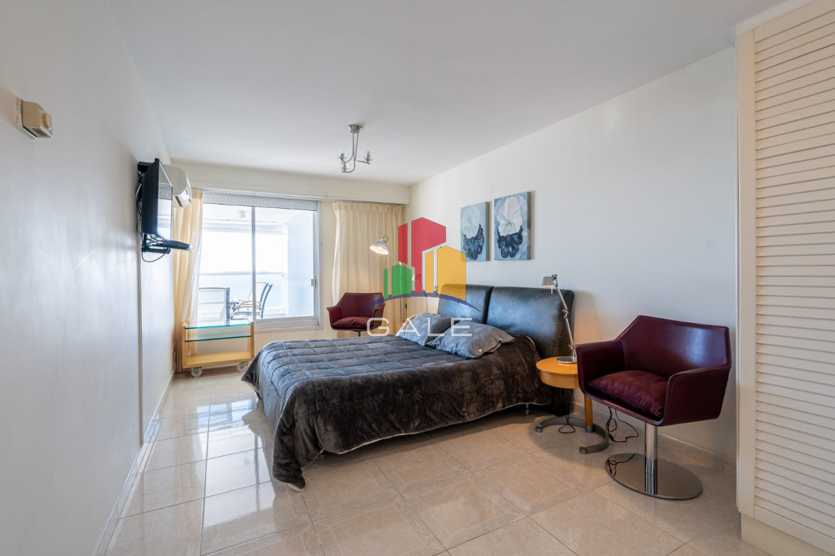 Apartamento ID.4470 - Beverly Tower Punta Del Este, Maldonado Uruguay, Apartamento de 3 dormitorios en venta en torre de Jerarquia.