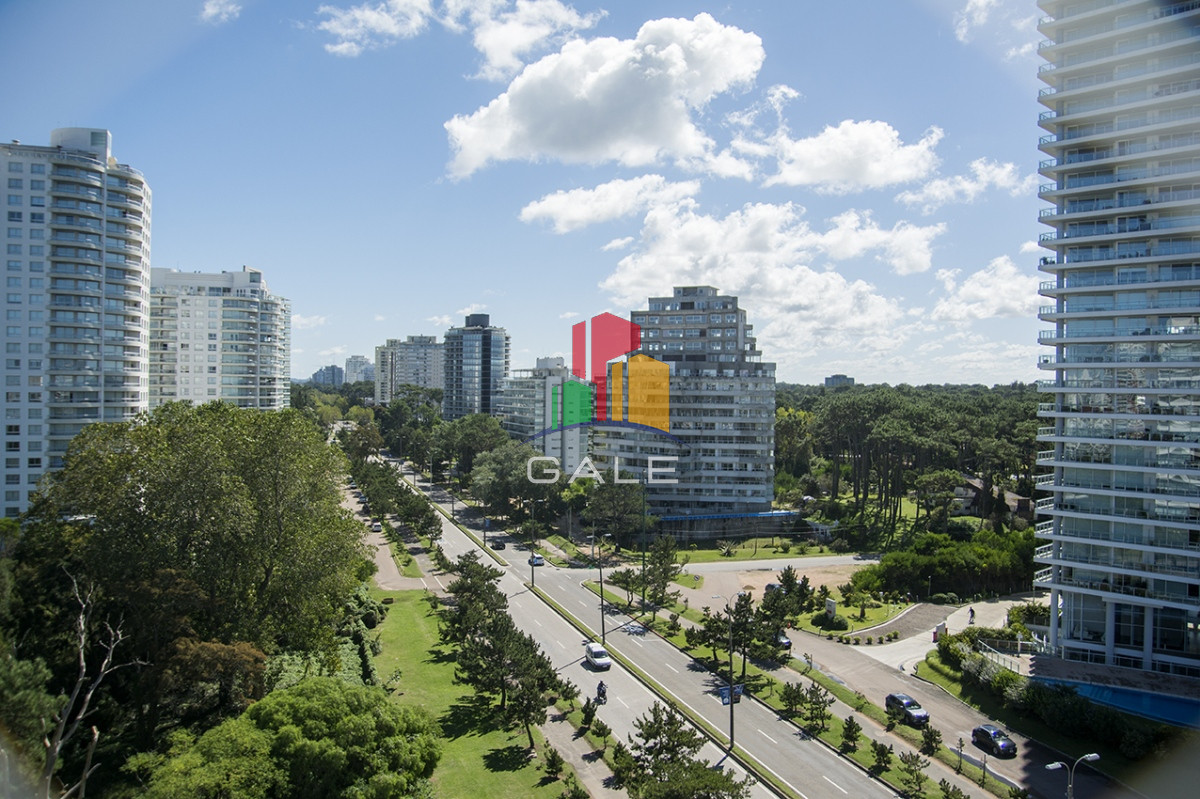 Apartamento ID.3115 - Vende gran apartamento en Brava - Punta del Este de 3 Dormitorios