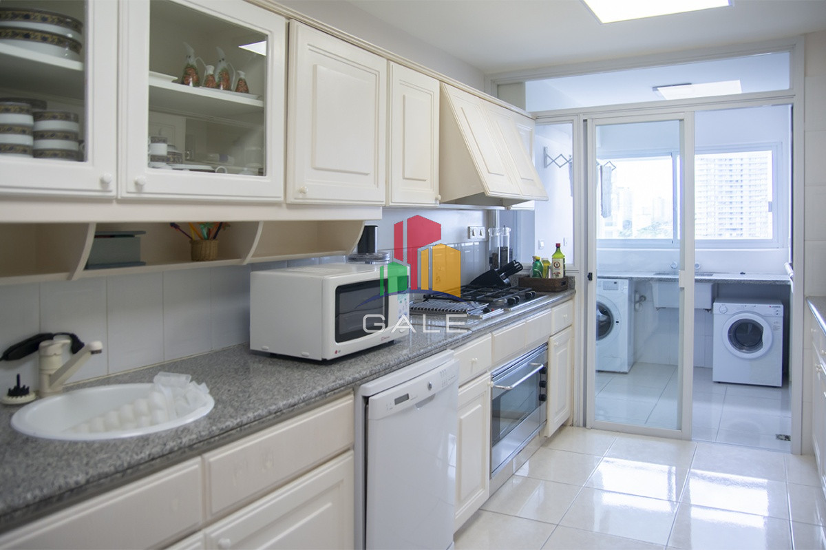 Apartamento ID.4470 - Beverly Tower Punta Del Este, Maldonado Uruguay, Apartamento de 3 dormitorios en venta en torre de Jerarquia.