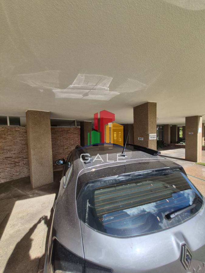 Apartamento ID.4942 - Apartamento en venta 2 dormitorios en Punta del Este. Primera línea mansa