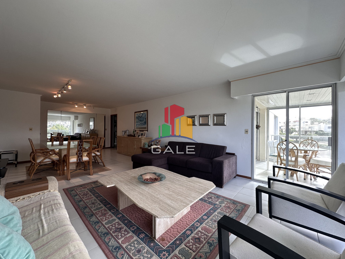 Brava - GoPunta - Portal Inmobiliario de Punta del Este - Maldonado