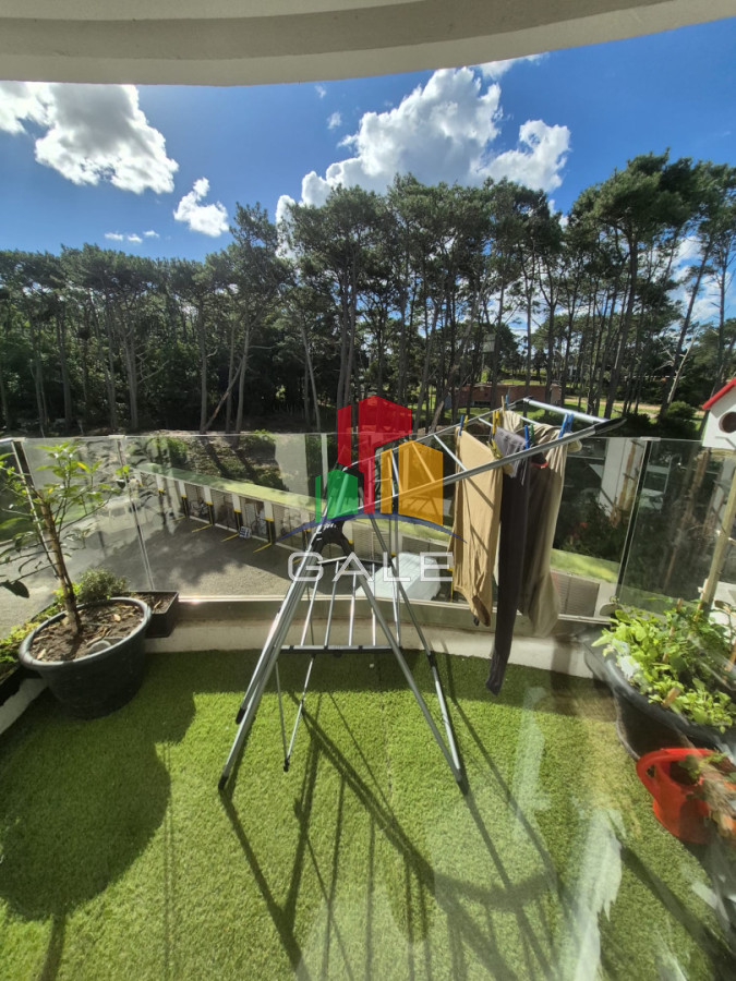 Apartamento ID.4945 - Apartamento en venta primera linea Playa Mansa Punta del Este 2 dormitorios
