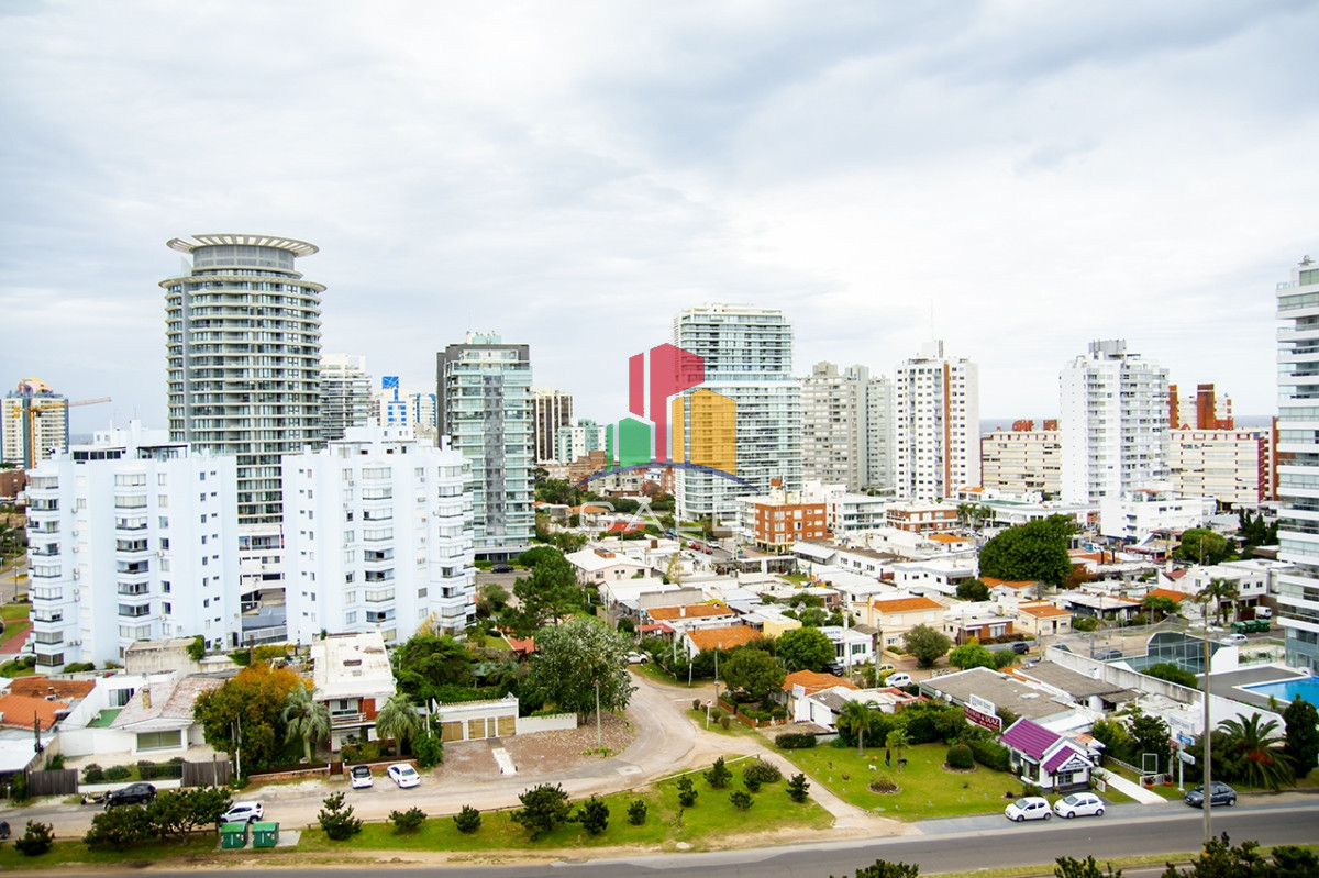 Apartamento ID.4077 - Departamento de 4 dormitorios A ESTRENAR en venta en Torre Alexander Collection