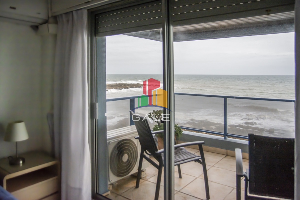 Apartamento ID.1485 - Ph con parrillero propio y 3 dormitorios en venta, frente al mar