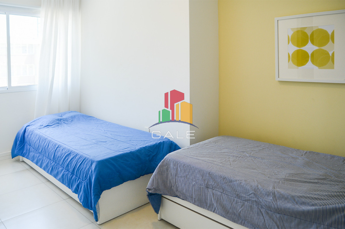 Apartamento ID.4281 - Departamento de 3 dormitorios con terraza  con parrillero en venta, Peninsula, Punta del Este