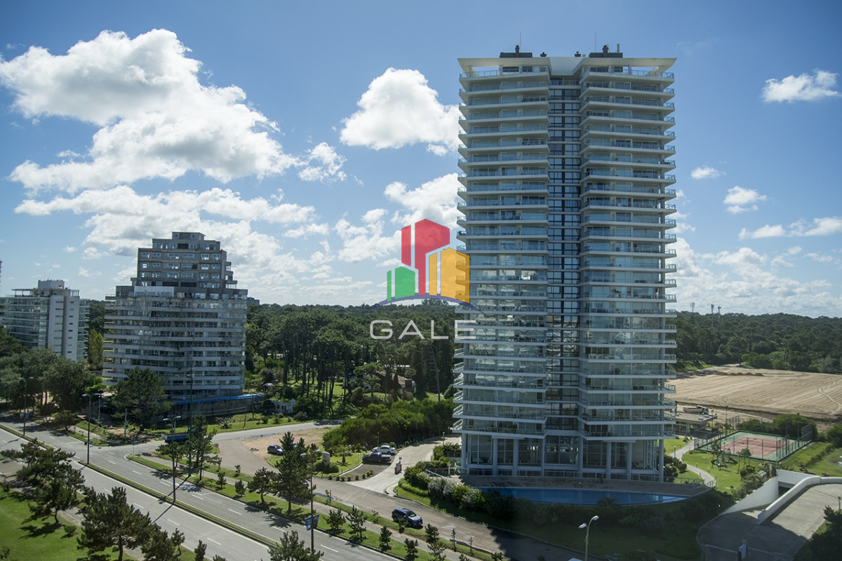 Apartamento ID.3115 - Vende gran apartamento en Brava - Punta del Este de 3 Dormitorios