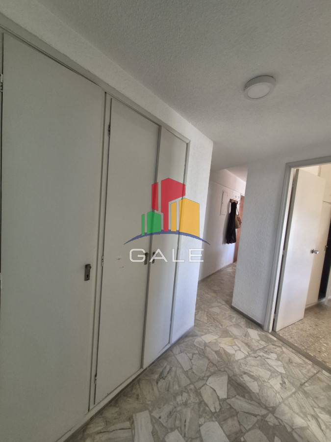 Apartamento ID.4942 - Apartamento en venta 2 dormitorios en Punta del Este. Primera línea mansa