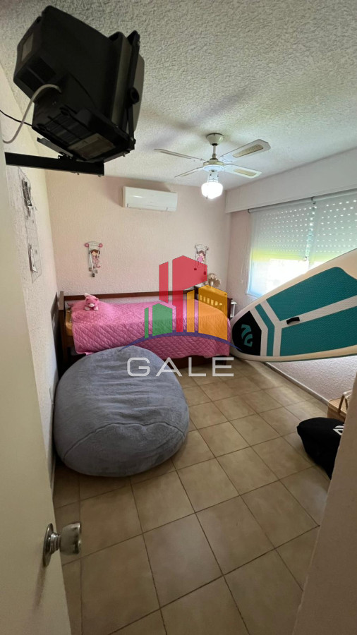 Apartamento ID.3097 - Apartamento en venta  3 dormitorios en Playa Mansa, Punta del Este.