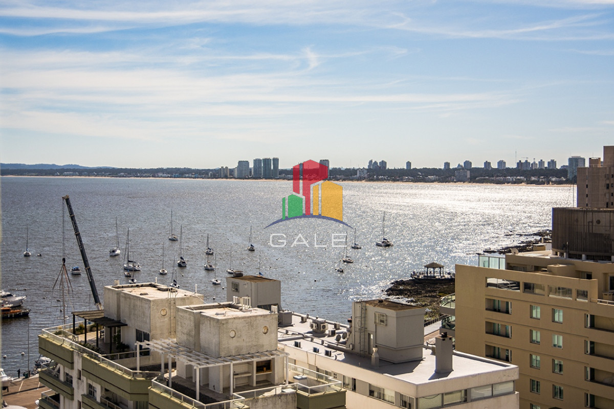 Departamento de 3 dormitorios en la peninsula de PUNTA DEL ESTE - GAL4212A