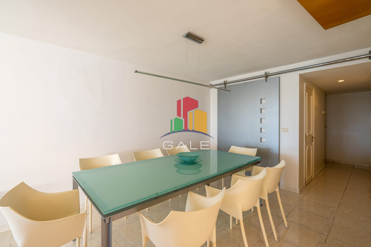 Apartamento ID.4470 - Beverly Tower Punta Del Este, Maldonado Uruguay, Apartamento de 3 dormitorios en venta en torre de Jerarquia.