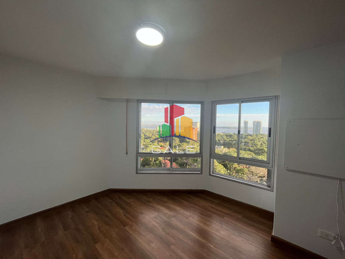 Apartamento ID.2223 - Apartamento en Venta de 3 dormitorios en Av. Roosevelt , Punta del este 