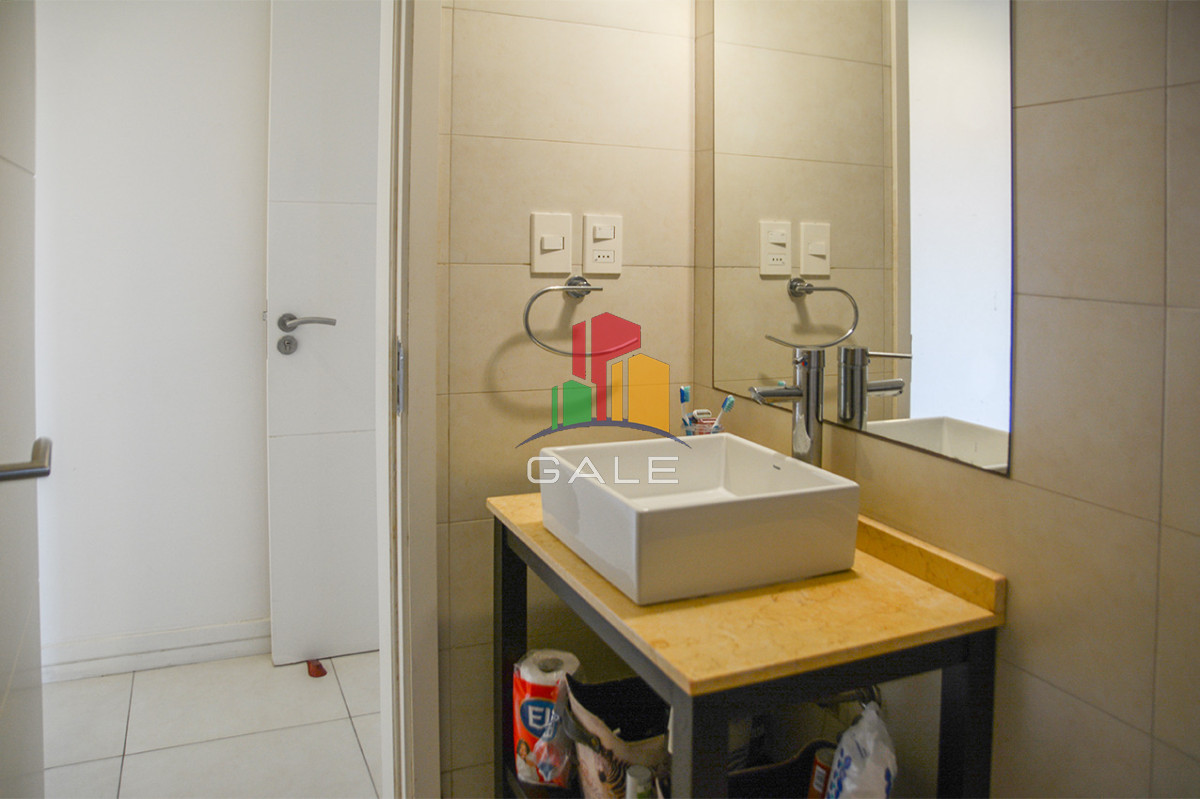 Apartamento ID.4281 - Departamento de 3 dormitorios con terraza  con parrillero en venta, Peninsula, Punta del Este