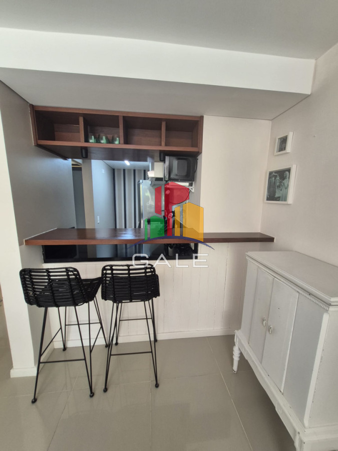 Apartamento ID.4700 - Apartamento en Venta de 2 dormitorios en Punta del Este Sobre Roosevelt