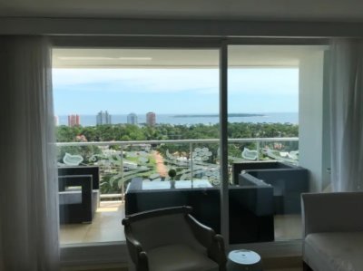Excelente apartamento en venta en Roosevelt